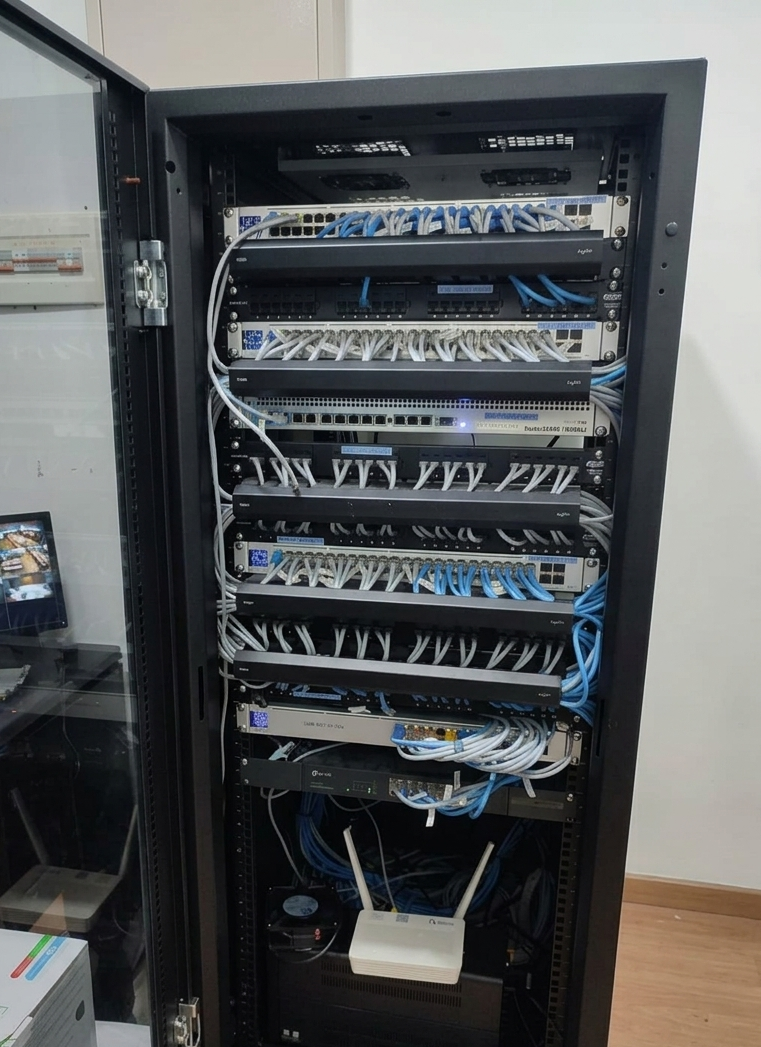 Migrasi Infrastruktur Server ke Sistem Terpusat